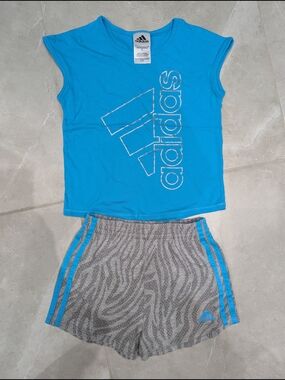 2/$20 Adidas Girls 2-Piece Active Set – Size 5